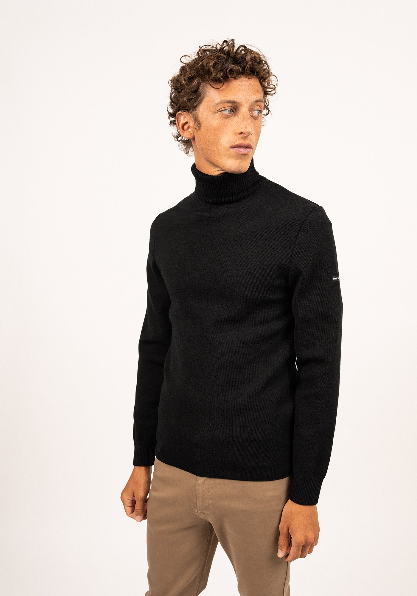 Bretagne roulé jumper (NOIR)