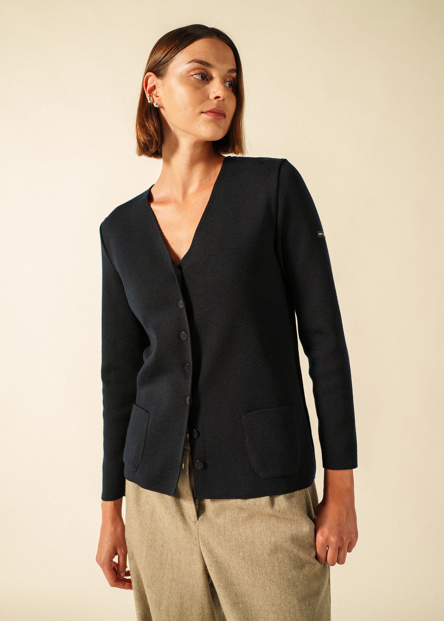 Blainville V neck cardigan buttoned, in soft wool | SAINT JAMES