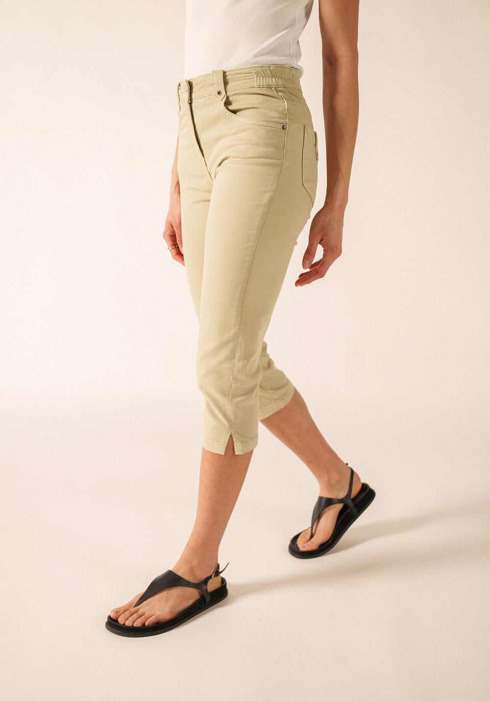 Elodie Capri pants (PLAGE)