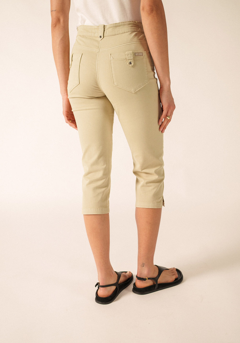 Elodie Capri pants (PLAGE)