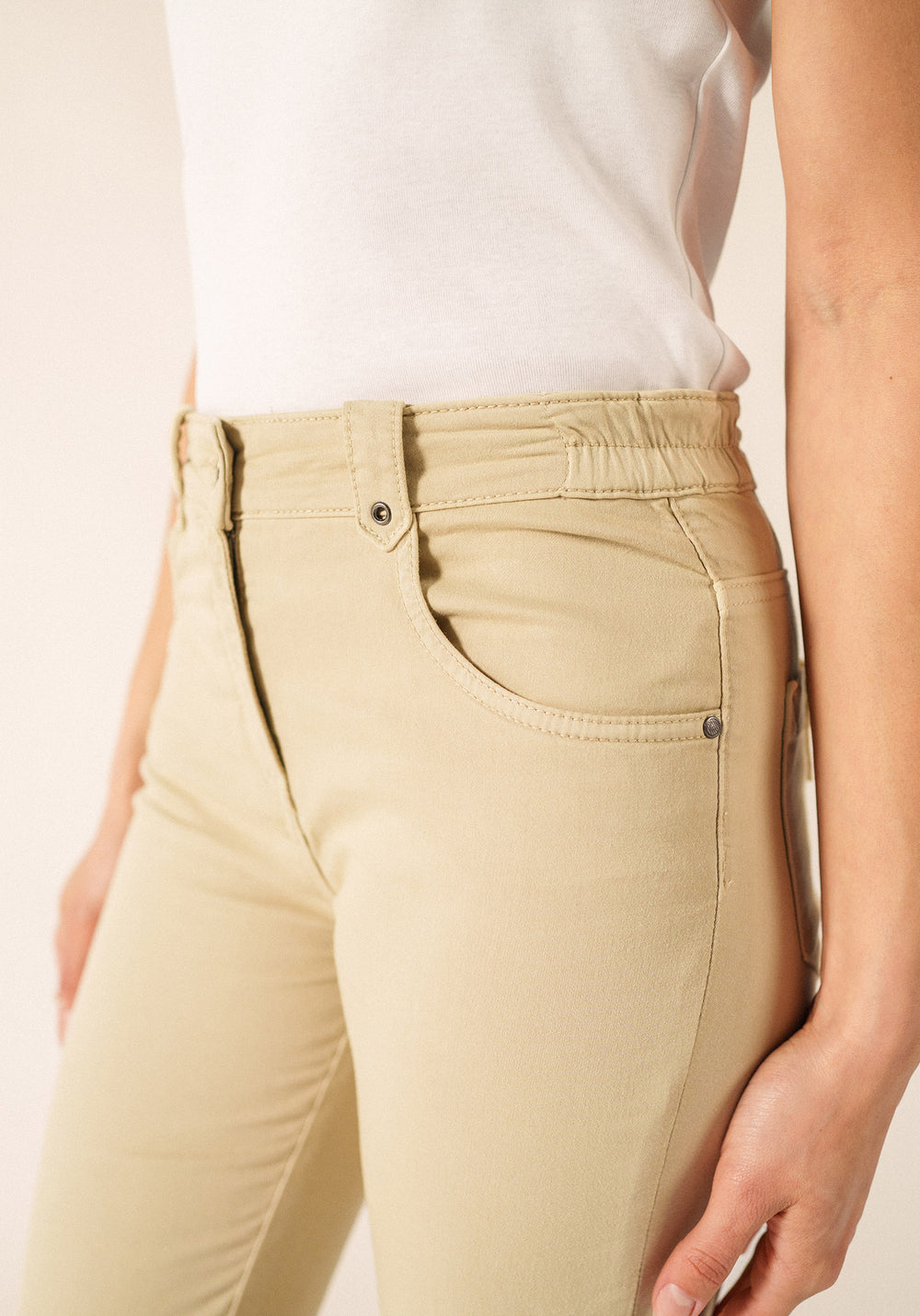 Elodie Capri pants (PLAGE)