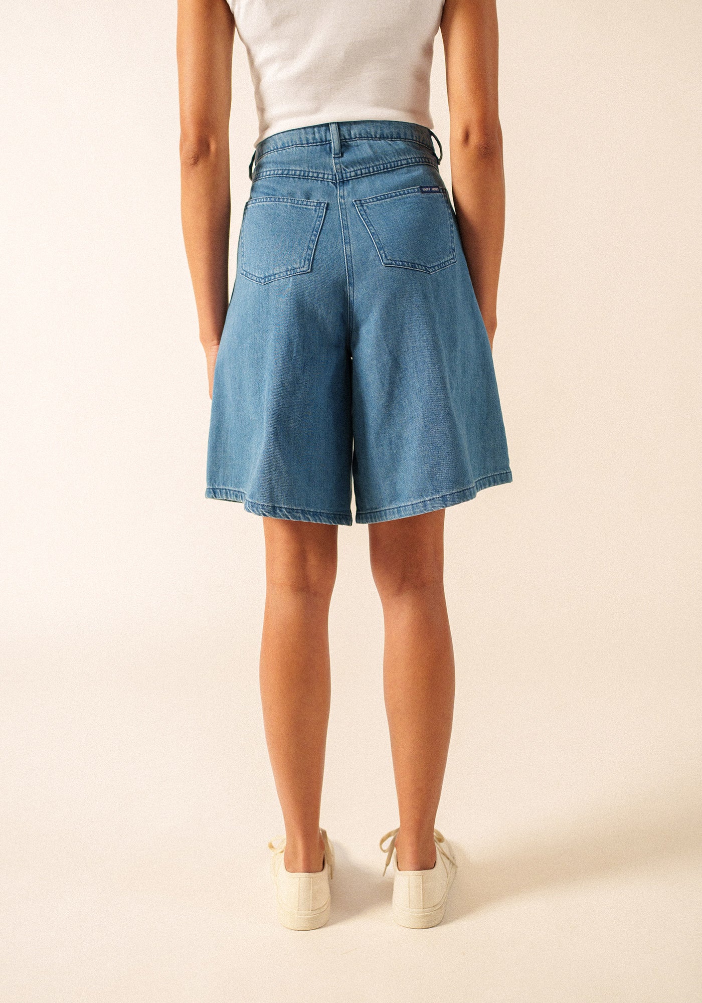 Manon Bermudas Shorts (DENIM)