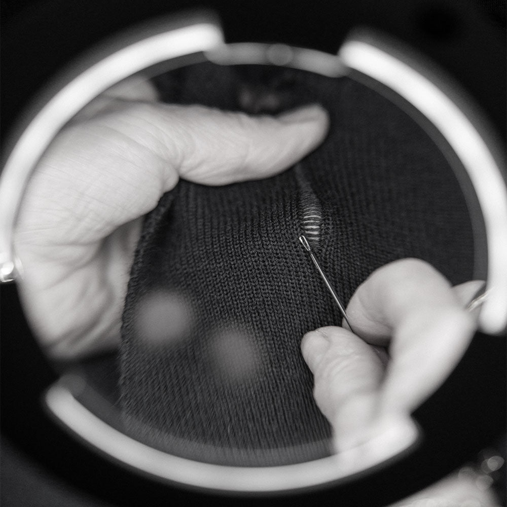 <i>Mending</i>